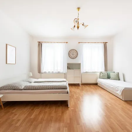 アパート Klidny V Rodinnem Dome V Blizkosti Centra *