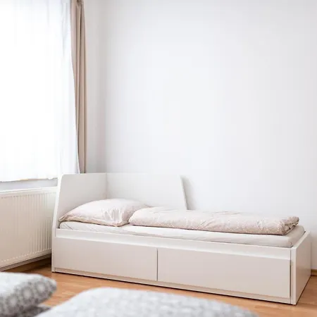 Klidny V Rodinnem Dome V Blizkosti Centra * Nový Jičín