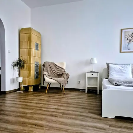 Klidny V Rodinnem Dome V Blizkosti Centra * Nový Jičín