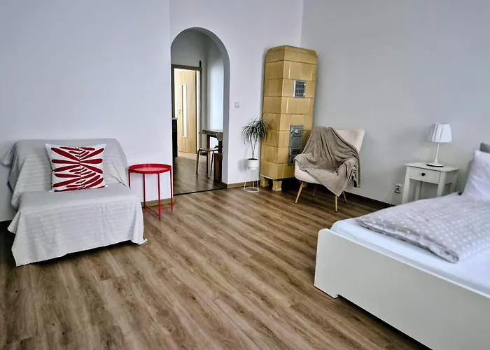 Apartamento Klidný V Rodinném Domě V Blízkosti Centra